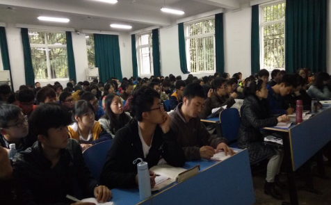 【党课第三讲】公司党委书记侯志军教授为公司分党校授课 【党课第三讲】公司党委书记侯志军教授为公司分党校授课